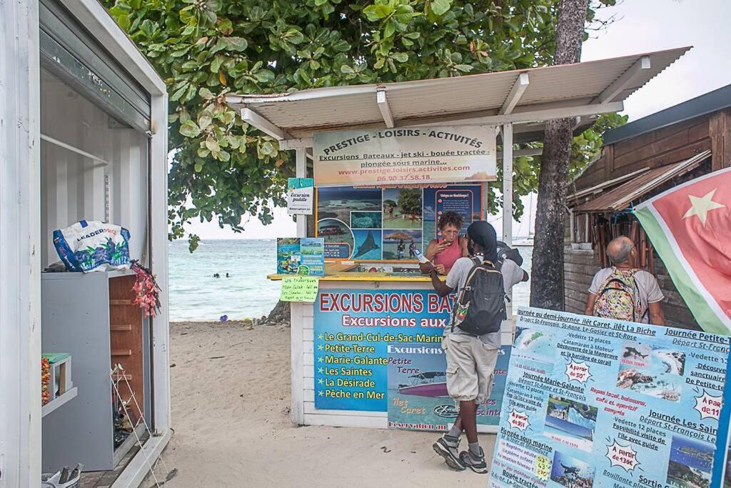 Vacances A La Plage Sainte-Anne  Luaran gambar