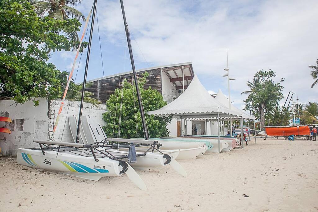 Vacances A La Plage Sainte-Anne  Luaran gambar