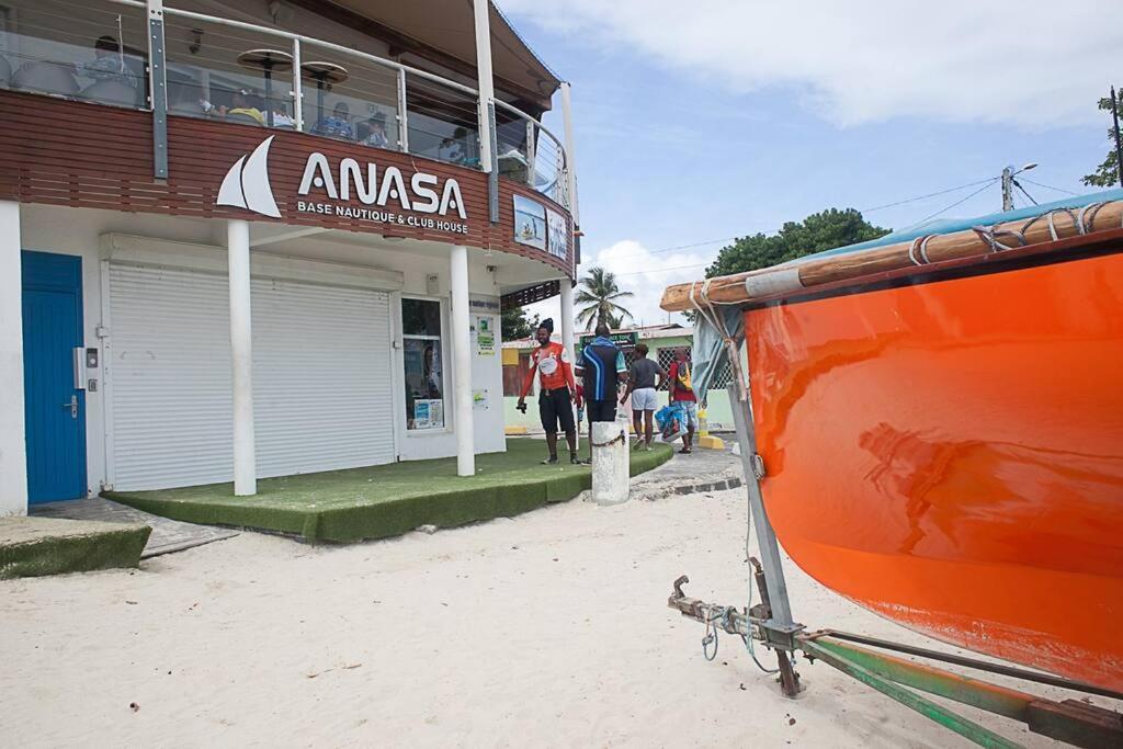 Vacances A La Plage Sainte-Anne  Luaran gambar