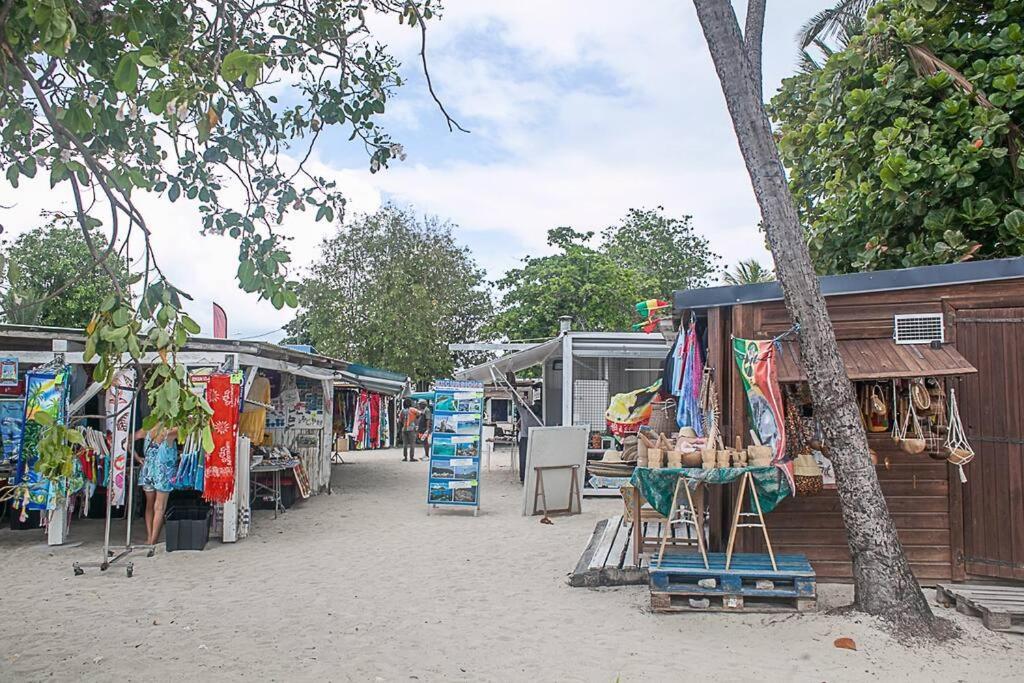 Vacances A La Plage Sainte-Anne  Luaran gambar